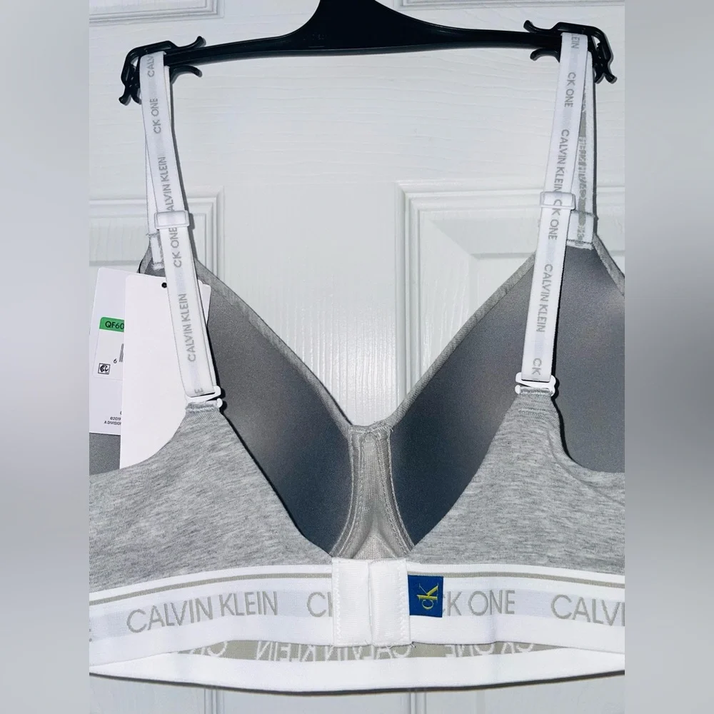 Calvin Klein bralette (UPdated sizes) - Picture 4 of 5